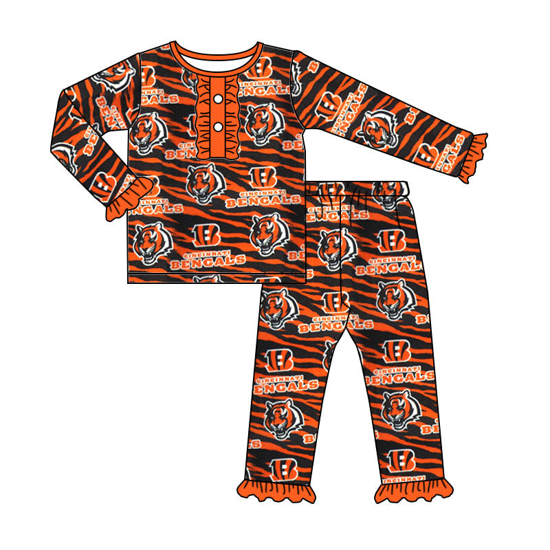 baby long sleeve outfit.