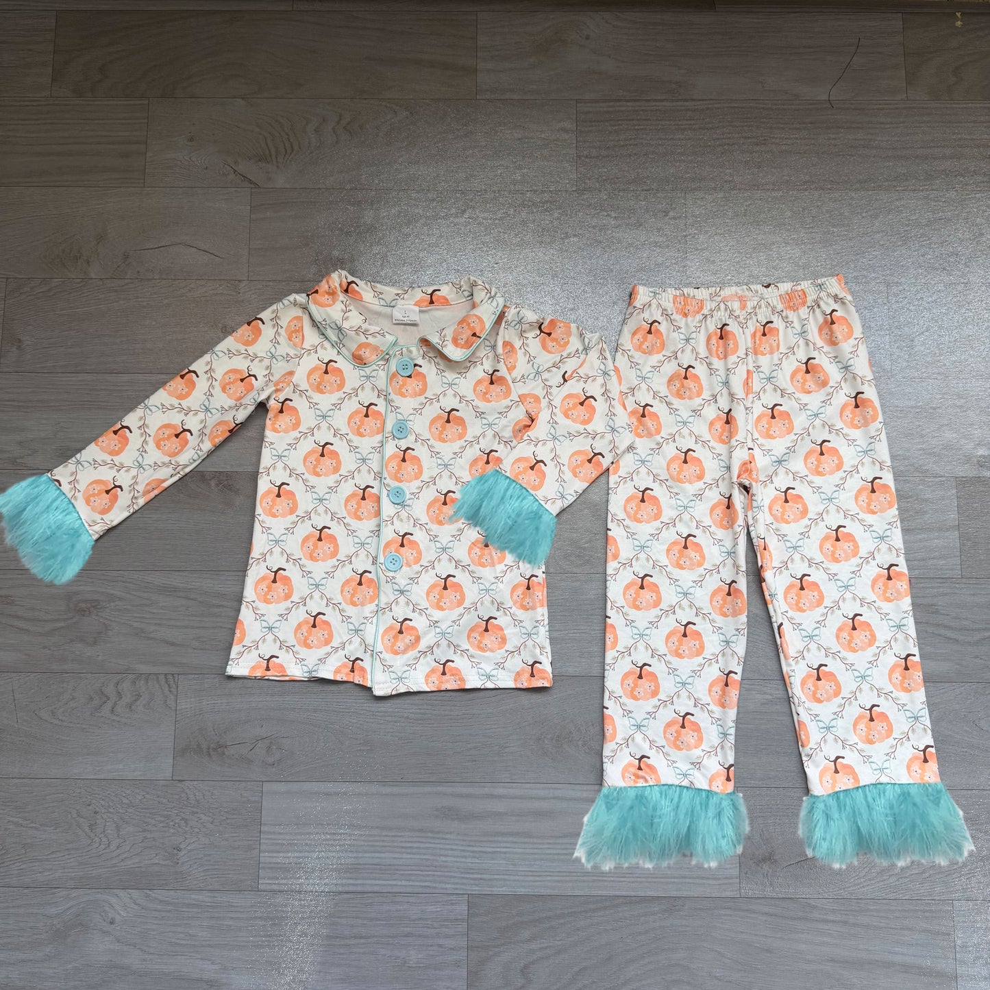 Fall Pumpkin print girlss long sleeve pajama set preorder