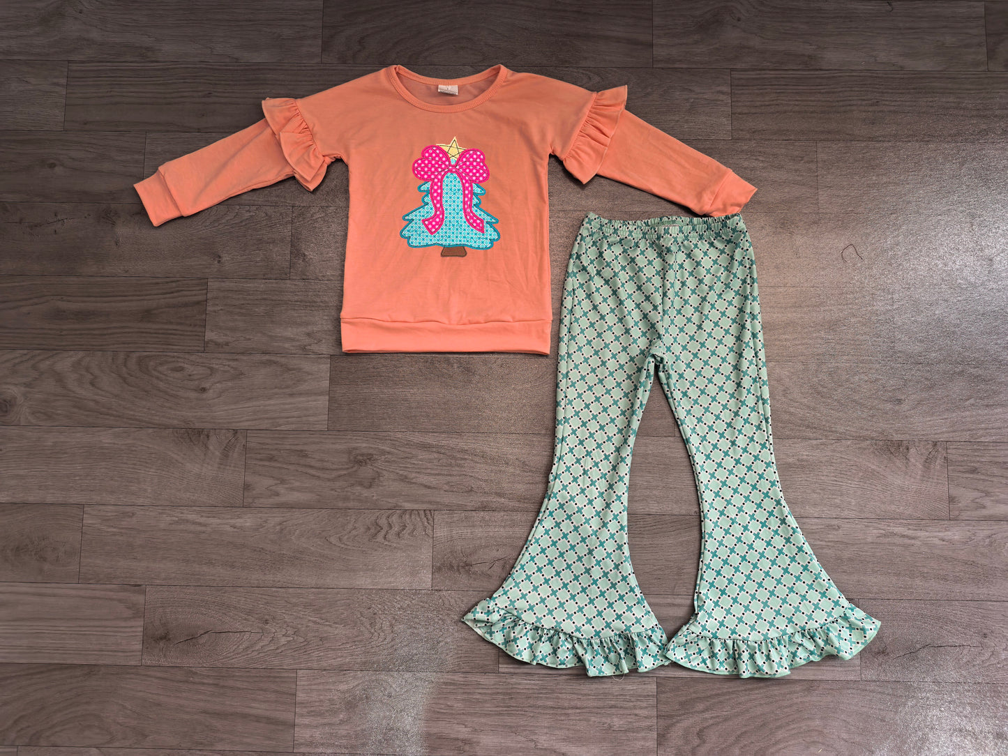 Long sleeve embroidery Christmas tree top matching pants Christmas wholesale factory price outfit preorder