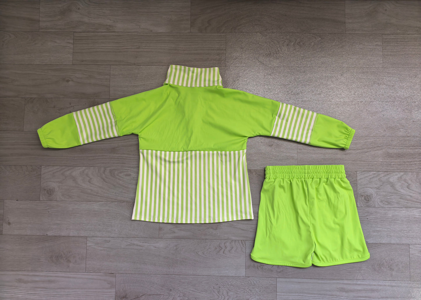 Green long sleeve yoga pullover top matching shorts girls outfit preorder