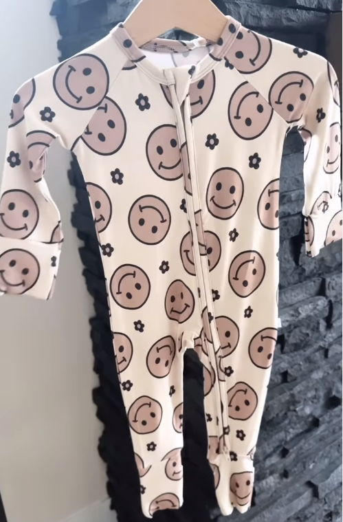 Smile face flower long sleeve zip romper preorder