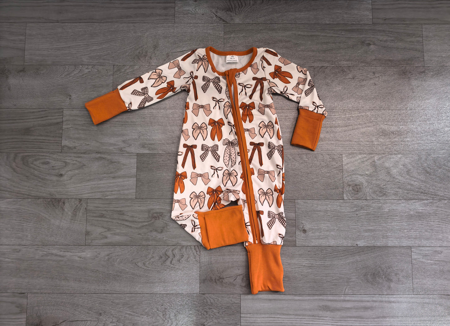 Toddle baby girl long sleeve bwo design zip romper preorder