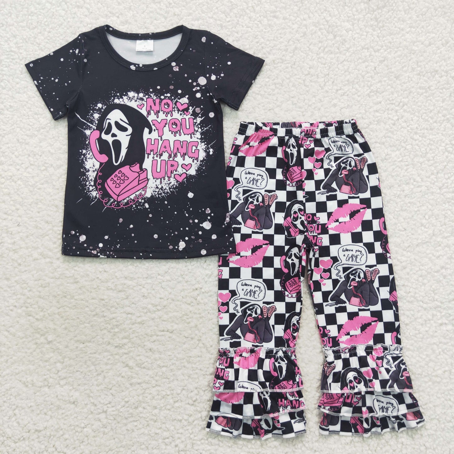 no you hang up Halloween holiday clothes set