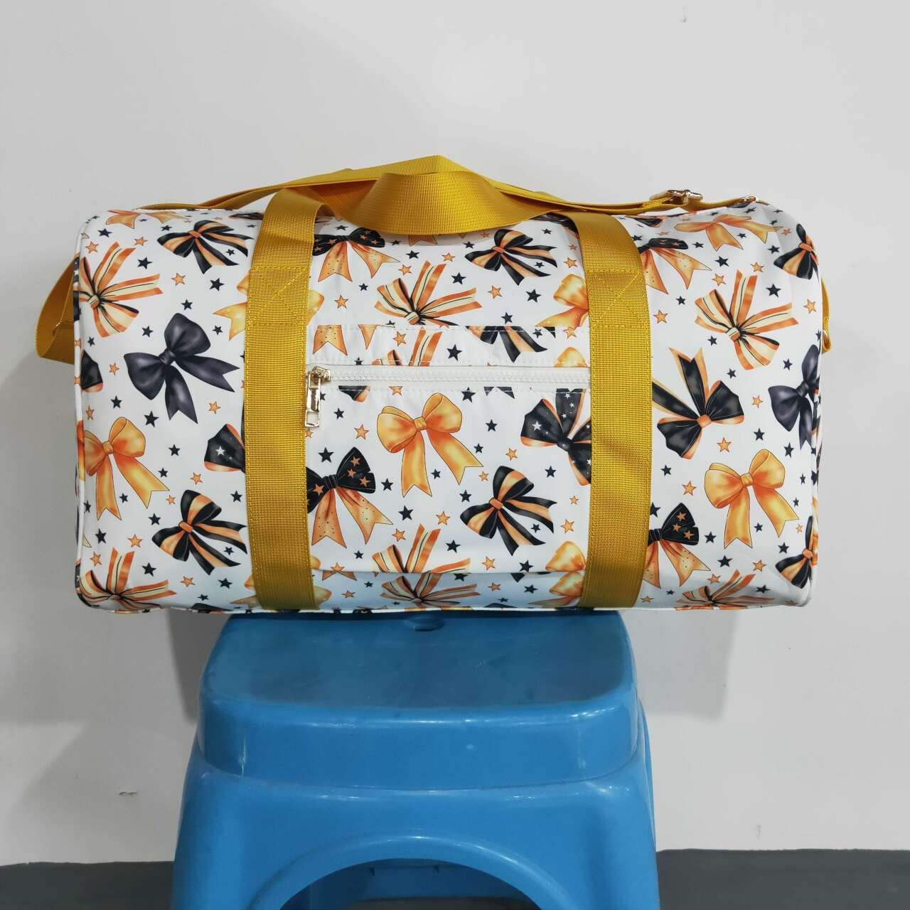 Halloween bow design duffle bag