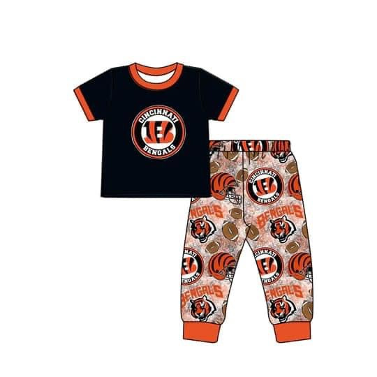 baby girls short sleeve tiger print outfit.