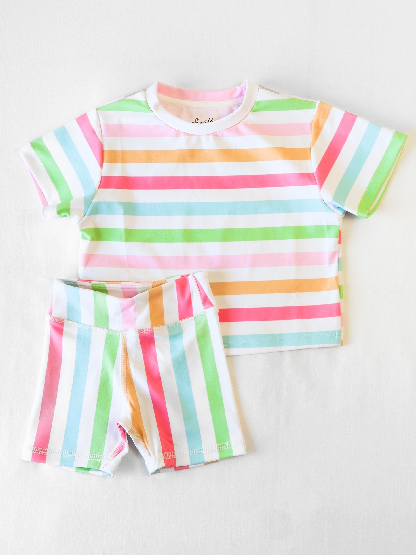 Colorful stripes girl summer style outfit