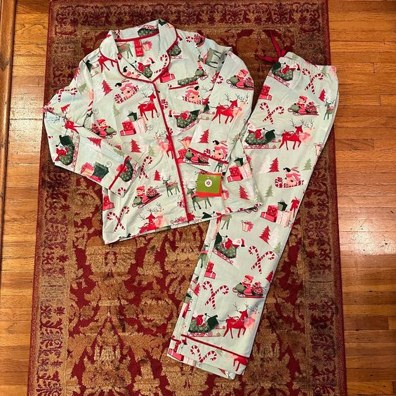 baby  girls Christmas reindeer long sleeve button down pajama set