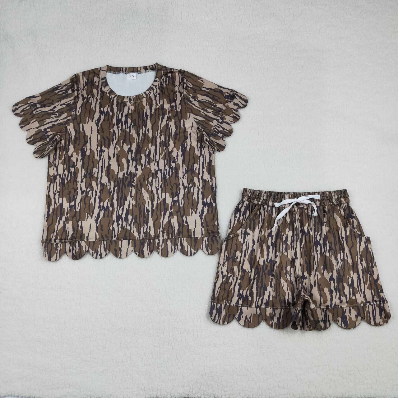 Adult Women camo summer outfit