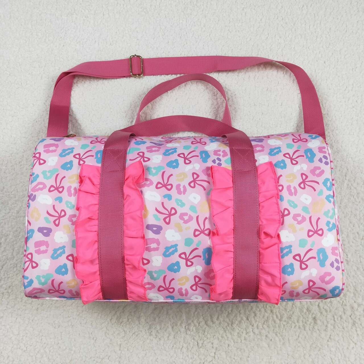 Colorful leopard pink bow design duffle bag