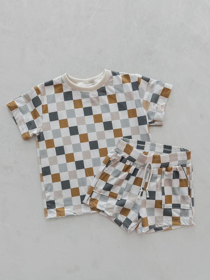 Checkered design summer outfit