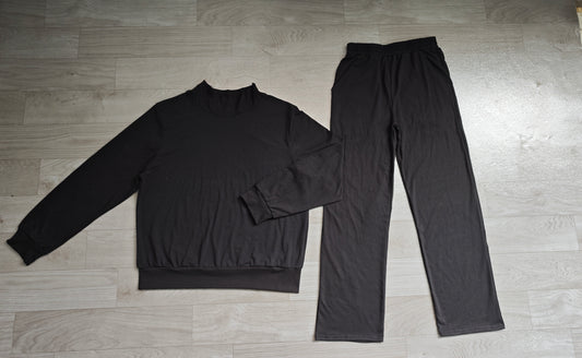 Adult Women black color long sleeve outfit preorder