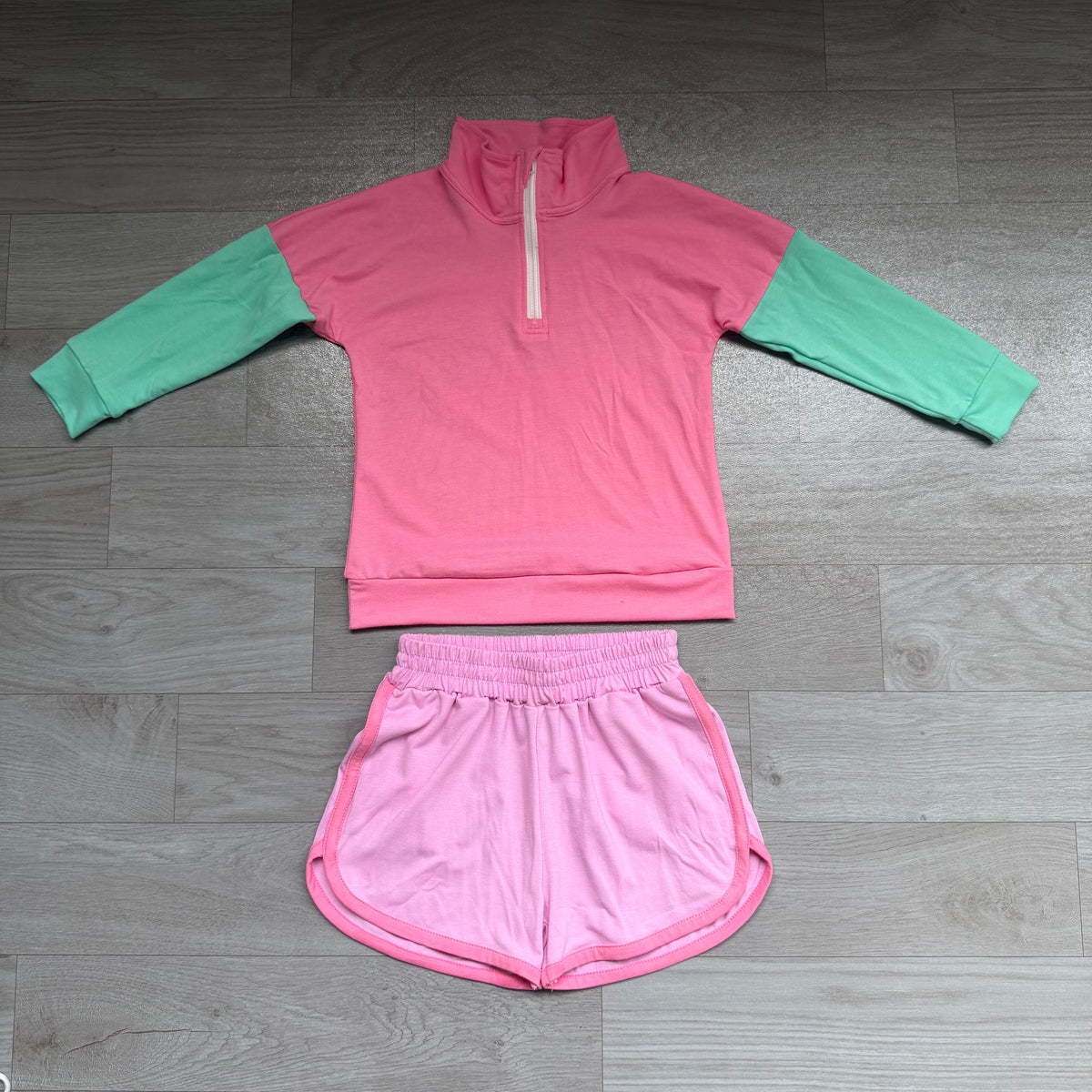 Long sleeve pink long sleeve top matching shorts girls wholesale factory price outfit preorder