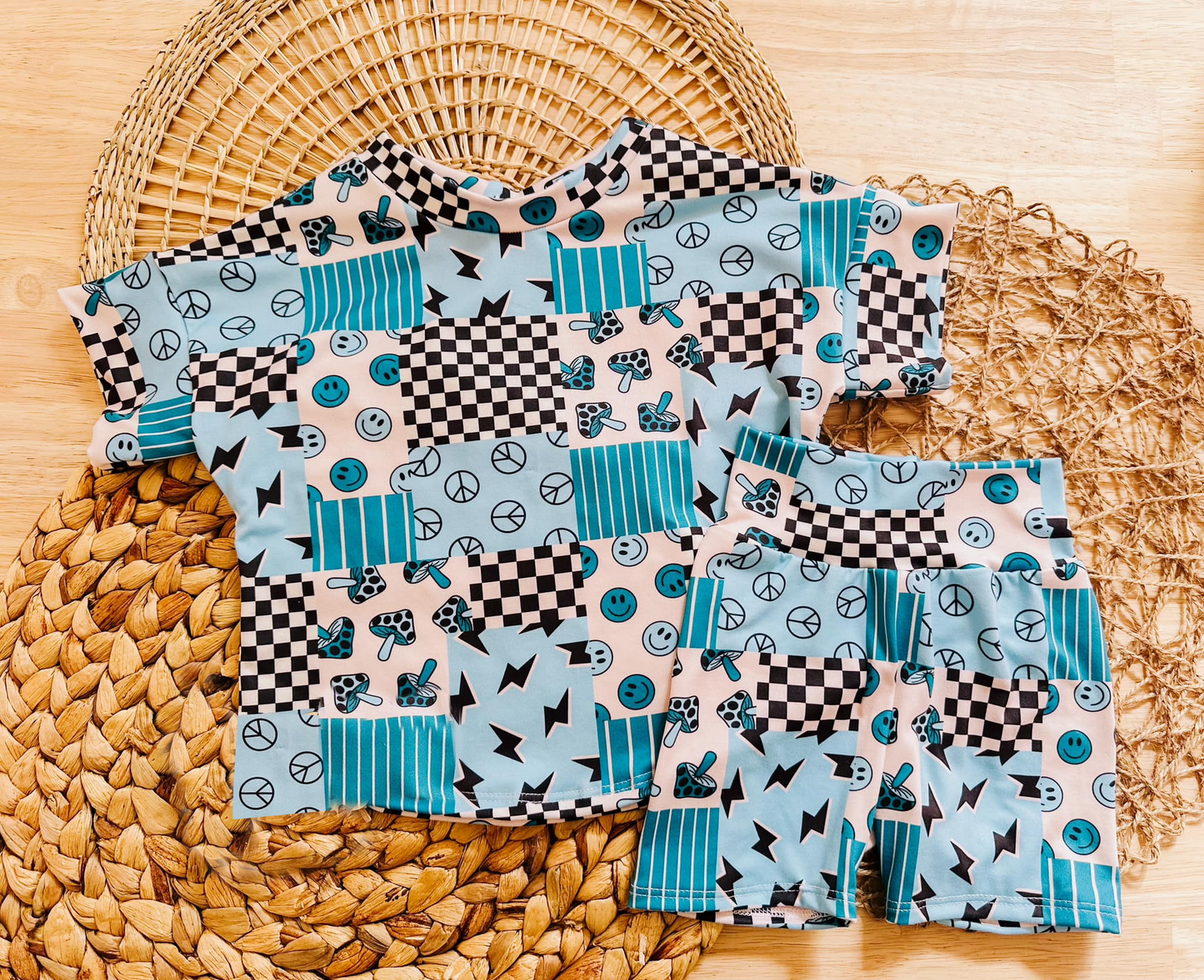 Baby girls smile face design summer outfit preorder
