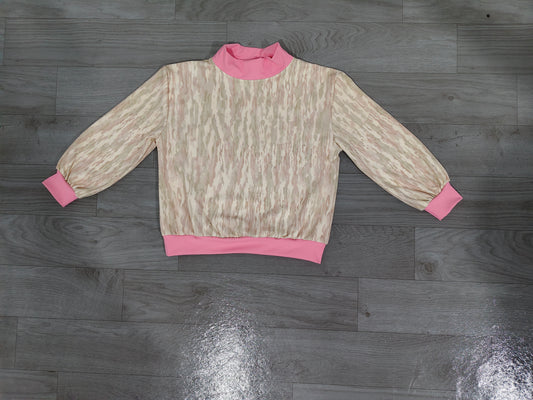 Girls long sleeve sleeve camo yoga pullover top preorder
