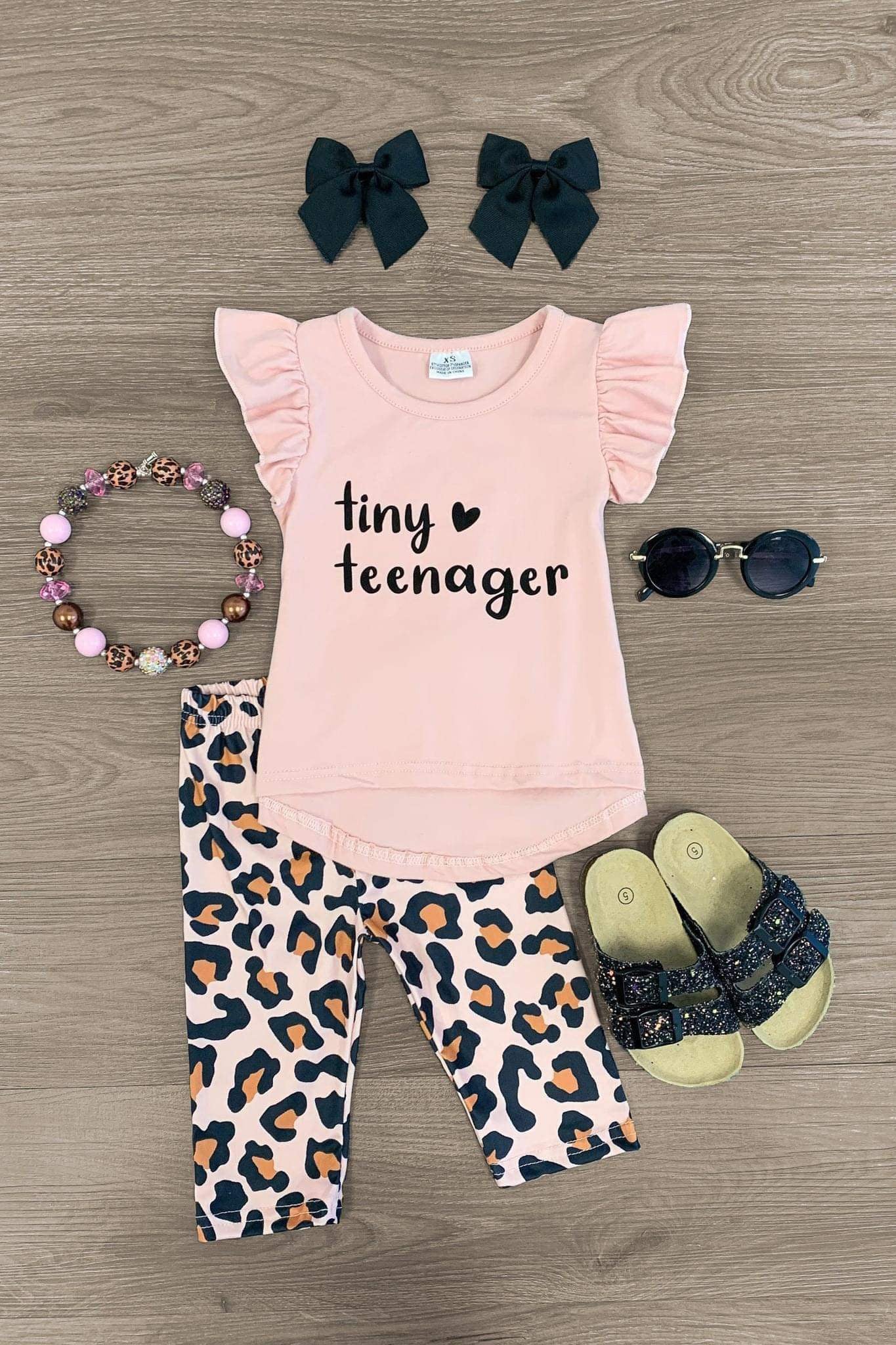 Baby girl clothing set