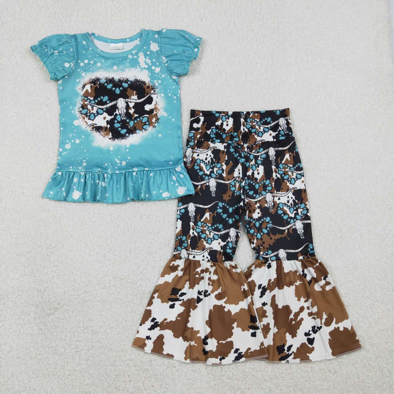 Girls cow turquoise short sleeve outfit