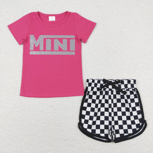 hot pink letter shirt black checkered shorts summer outfit