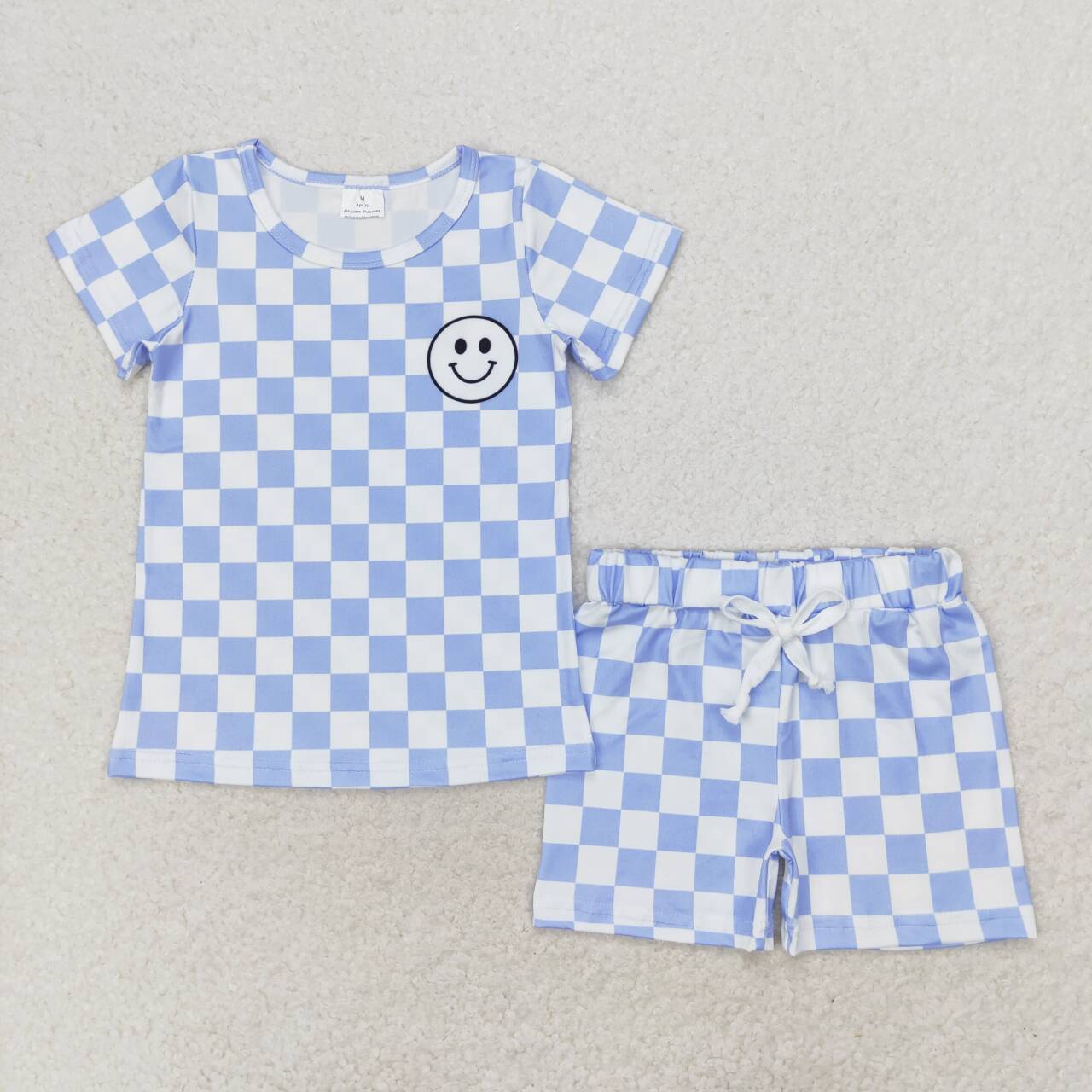 smile face blue checkered shorts outfit