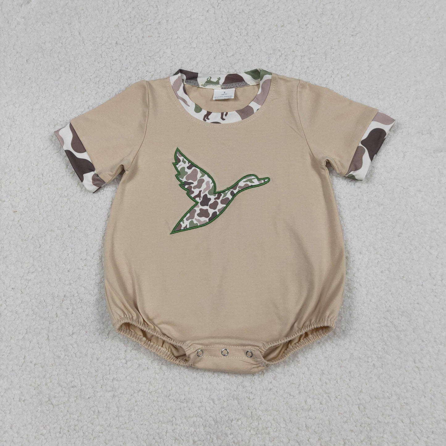 Camo duck design top matching shorts boy summer outfit
