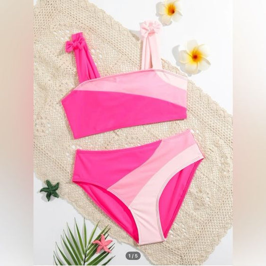 baby girls two pieces  bathing suit
