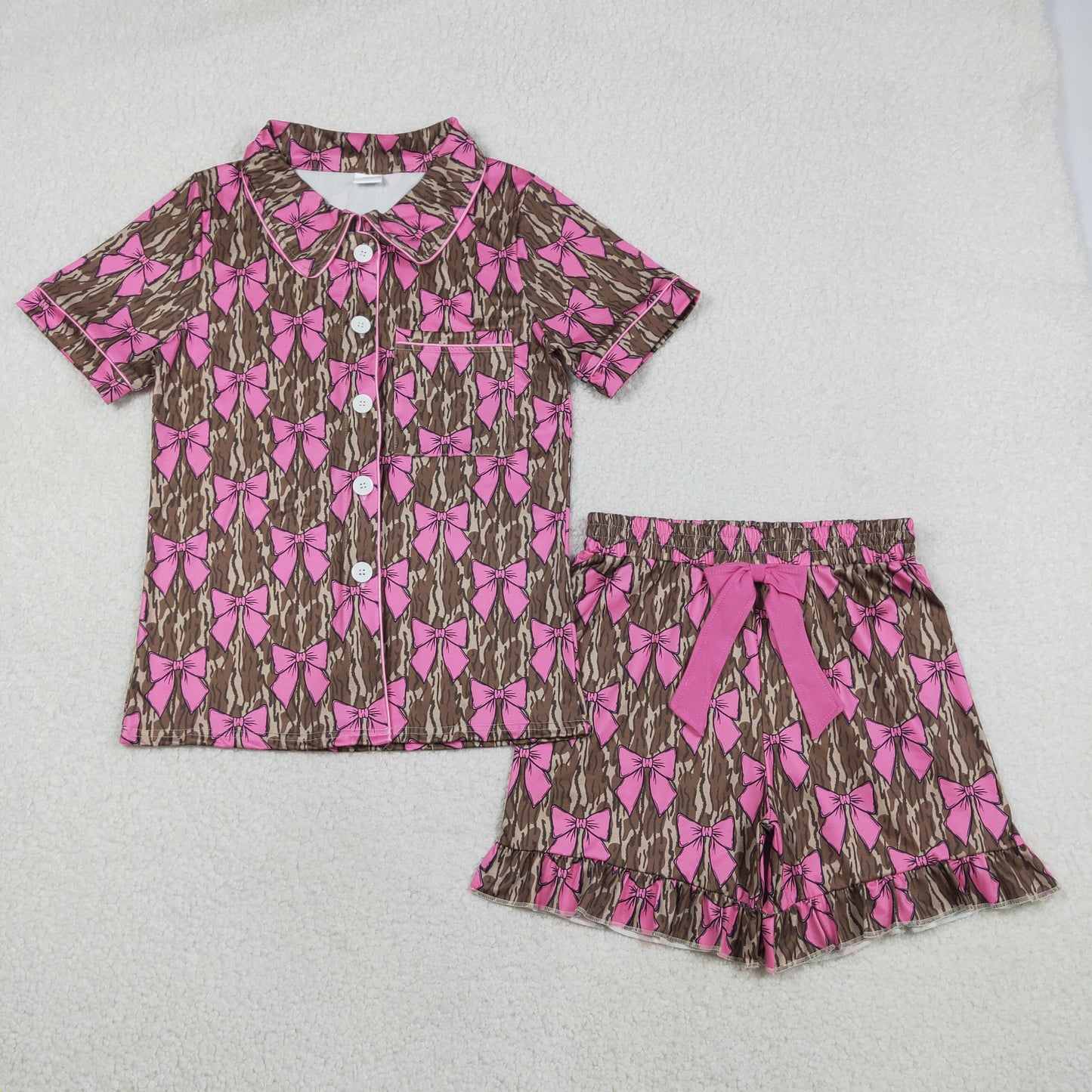 Adult women green camo dog design short sleeve pajama set