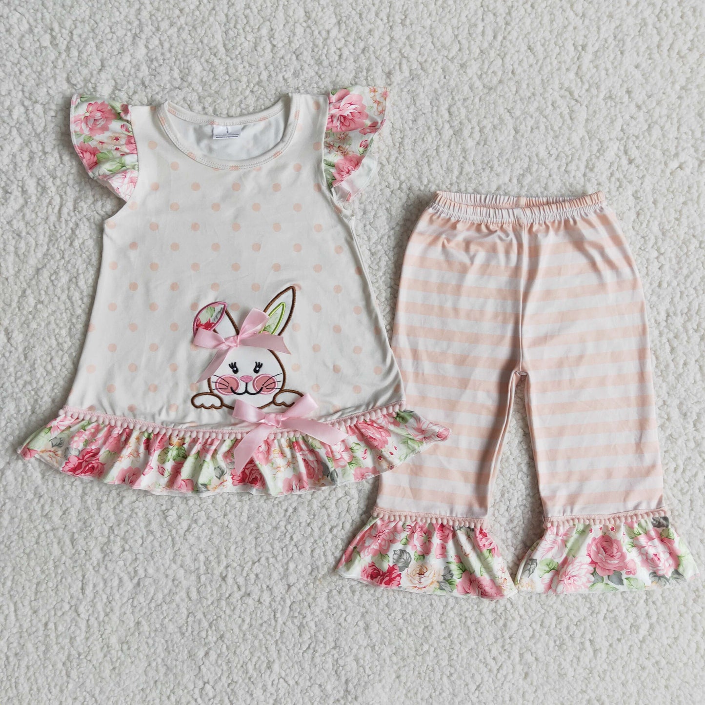 girls embroidery rabbit outfit
