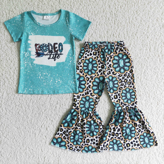 Rodeo turquoise bell bottom pants outfit